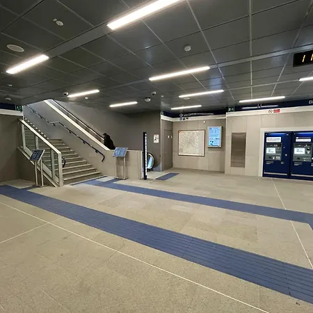 Tortona Design District Metro M4 Navigli アパート *